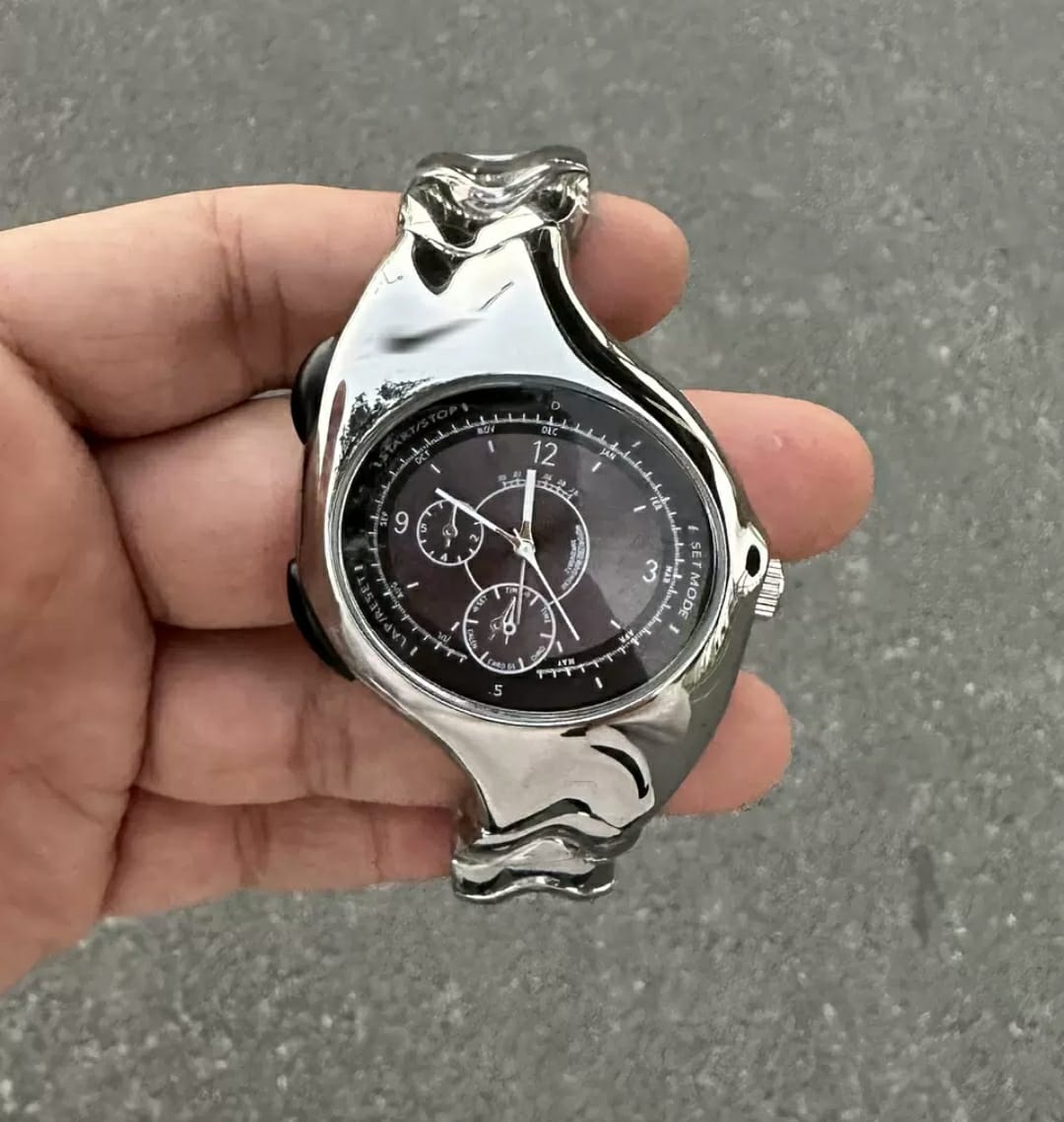 Sport Wave Design Wrist Watch – Modern Casual & Athletic Style